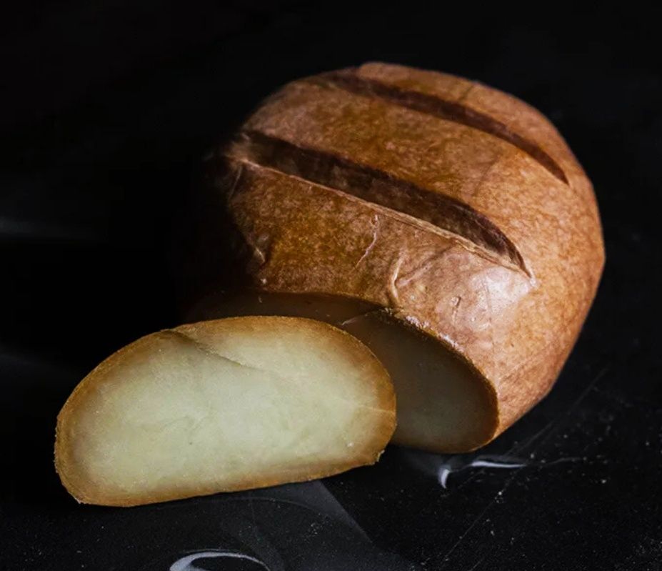В продаже появился копченый сыр ,,Сулугуни ''! 2019 Сыр "Сулугуни" Опочка ВКонта