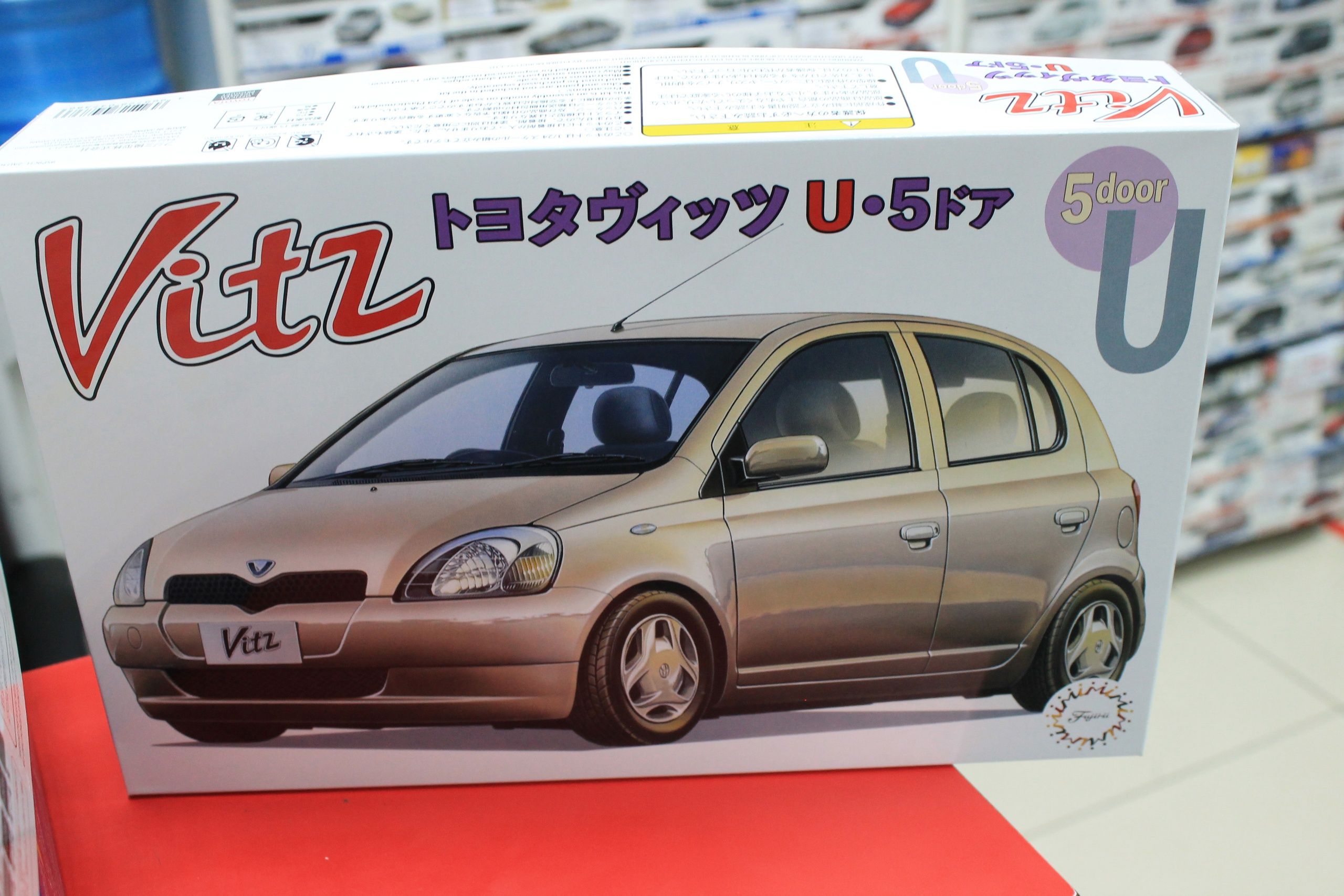 Сборная модель Fujimi 1:24 FU04738 Toyota Vitz