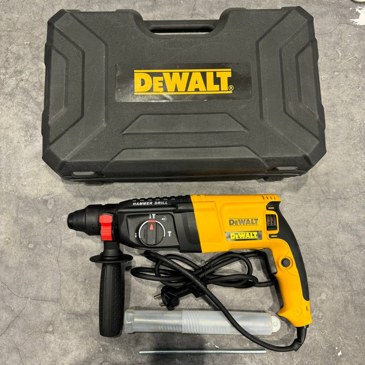 Перфоратор,перфораторэлектрический,DeWALT,1050V