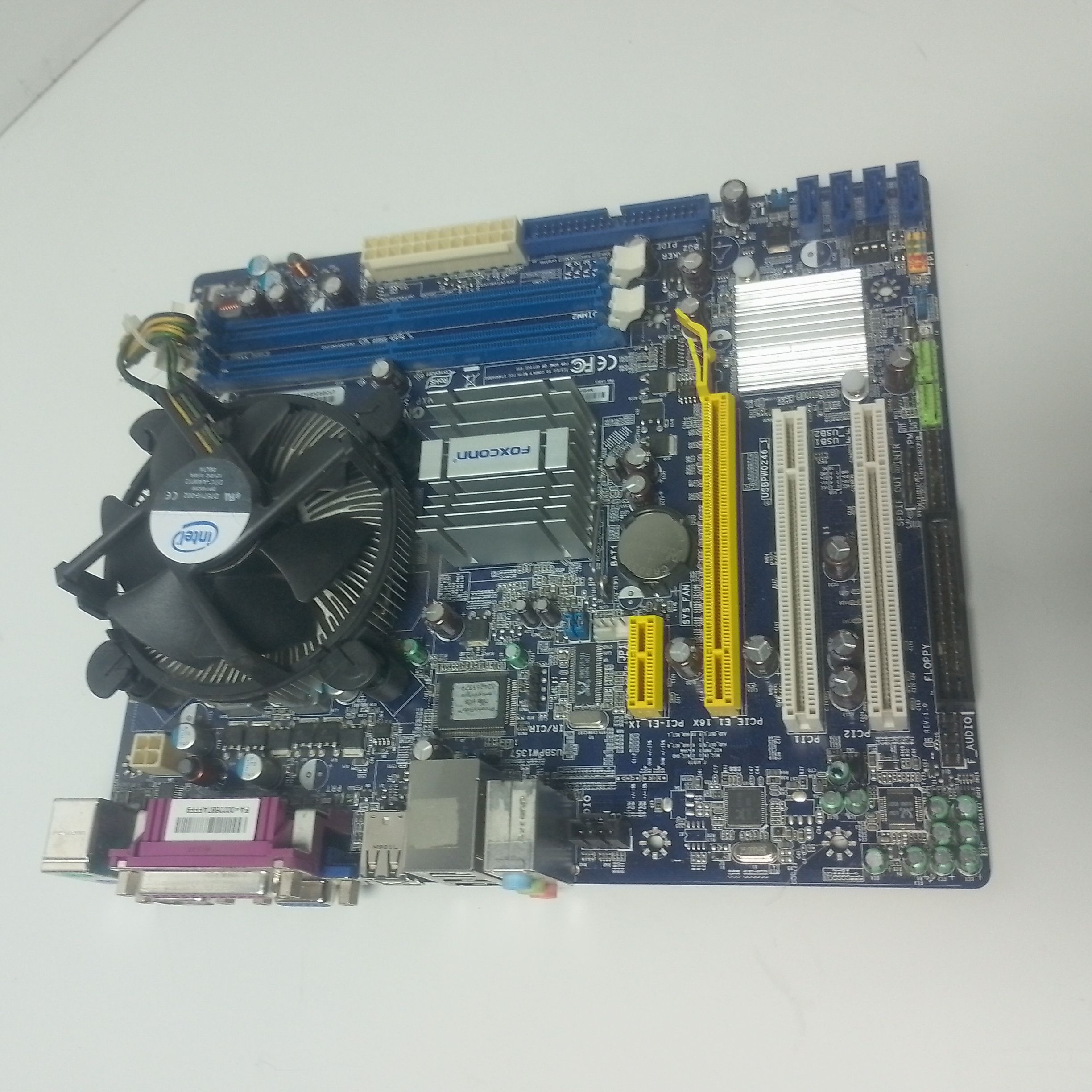 МатеринскаяплатаFoxG31MXP-K(LGA775,G31)+e1500+кулер