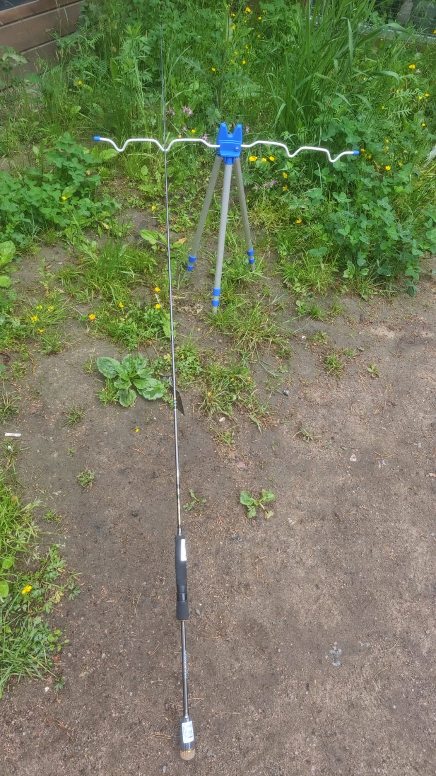 Подставка для удочки удилищ спиннинга Тринога 60-120см