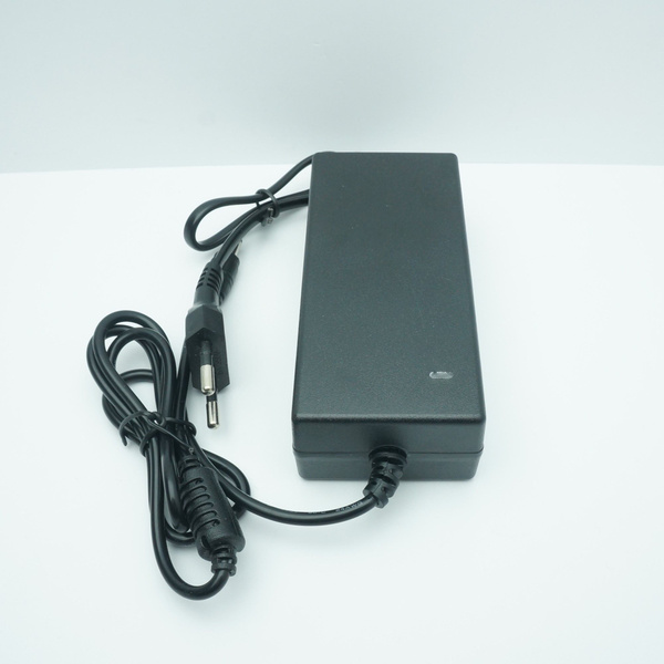 Универсальный блок питания 12V 5A 60 ватт 220V/12V AC/DC адаптер 60W ...