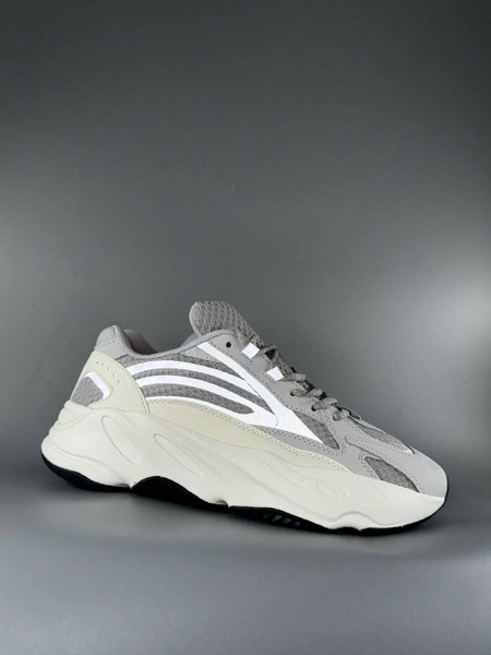 Adidas dorate yeezy 700 online