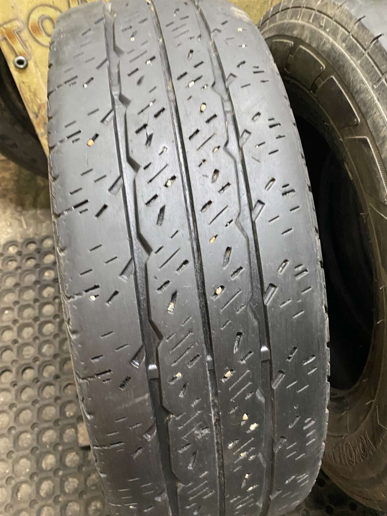 Шины 235/45 r17 pirelli p7 94w. Шина рейн. Шина рейн. Моторезина континенталь. Летняя резина дождевая.