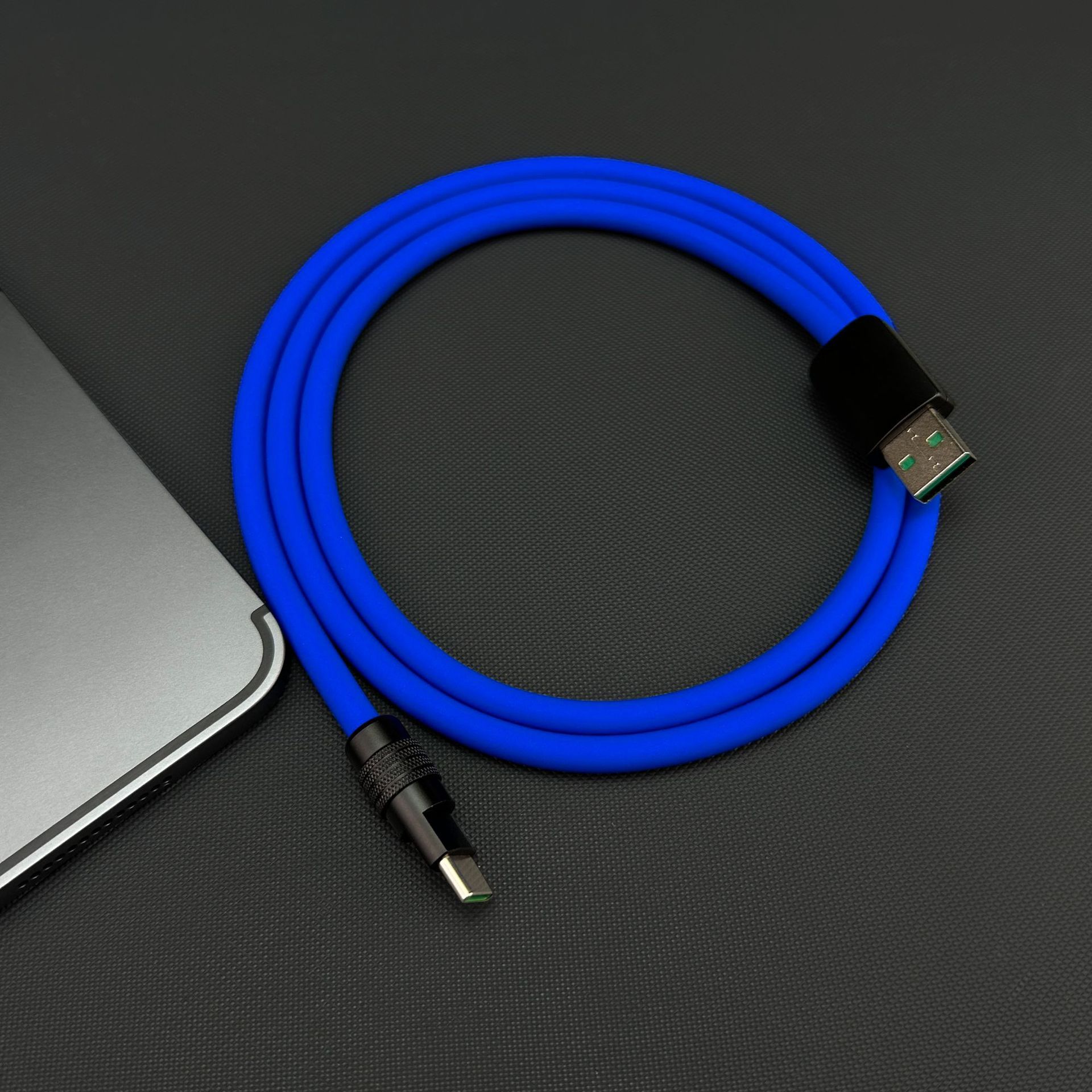 IZI-PCКабельдлямобильныхустройствUSB2.0Type-A/AppleLightning,2м,черный,синий