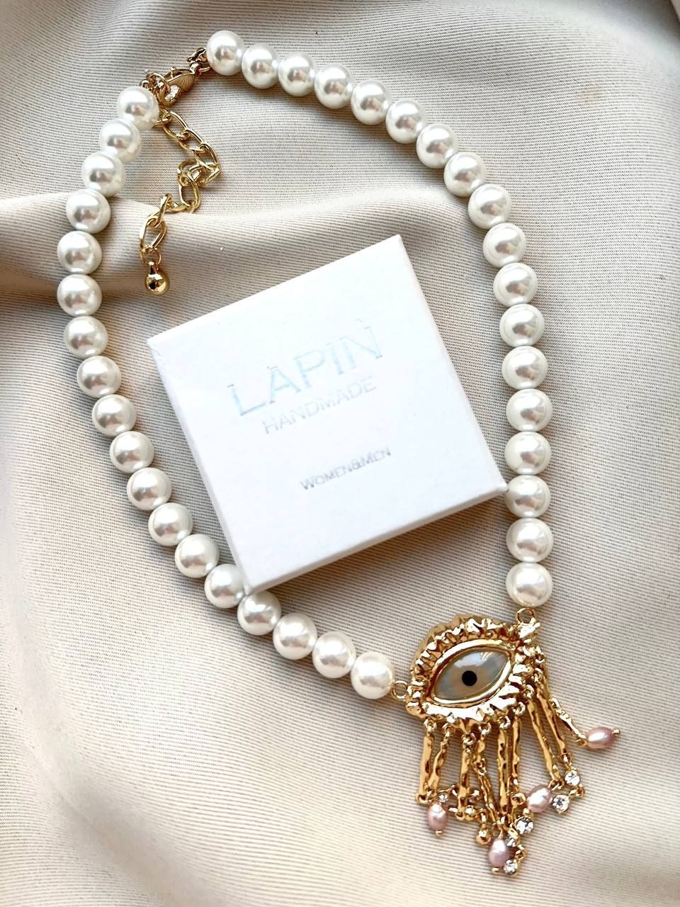 LAPIN HANDMADE Магическое колье Окко GOLD с фианитами и белоснежной Майоркой