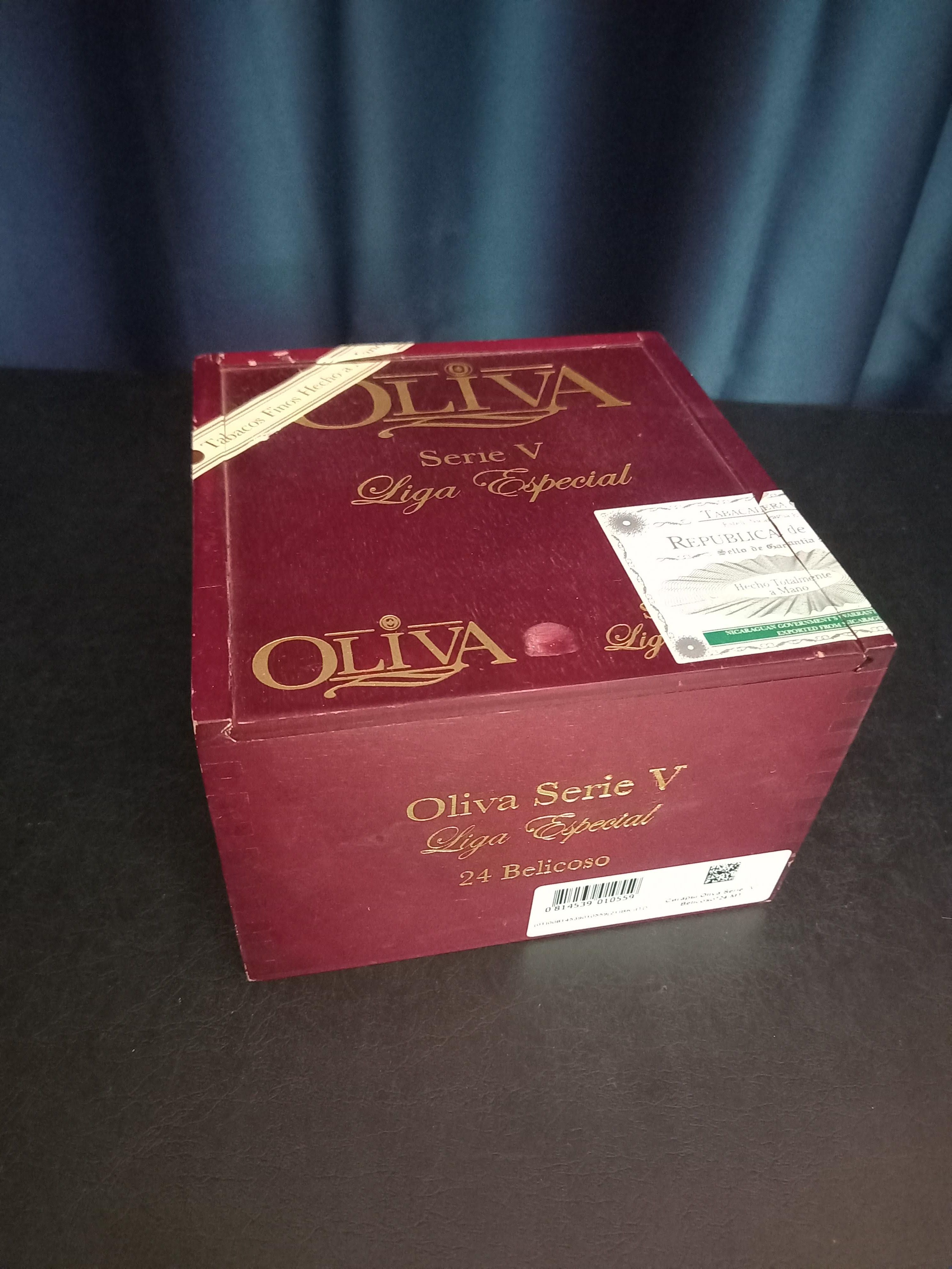 Хьюмидор (футляр от сигар) Oliva Serie V деревянный 14х14х10 см (пустой)