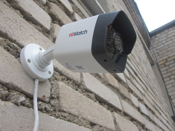 Hiwatch DS-I400(D) 4 Мп уличная цилиндрическая IP-камера с EXIR ...