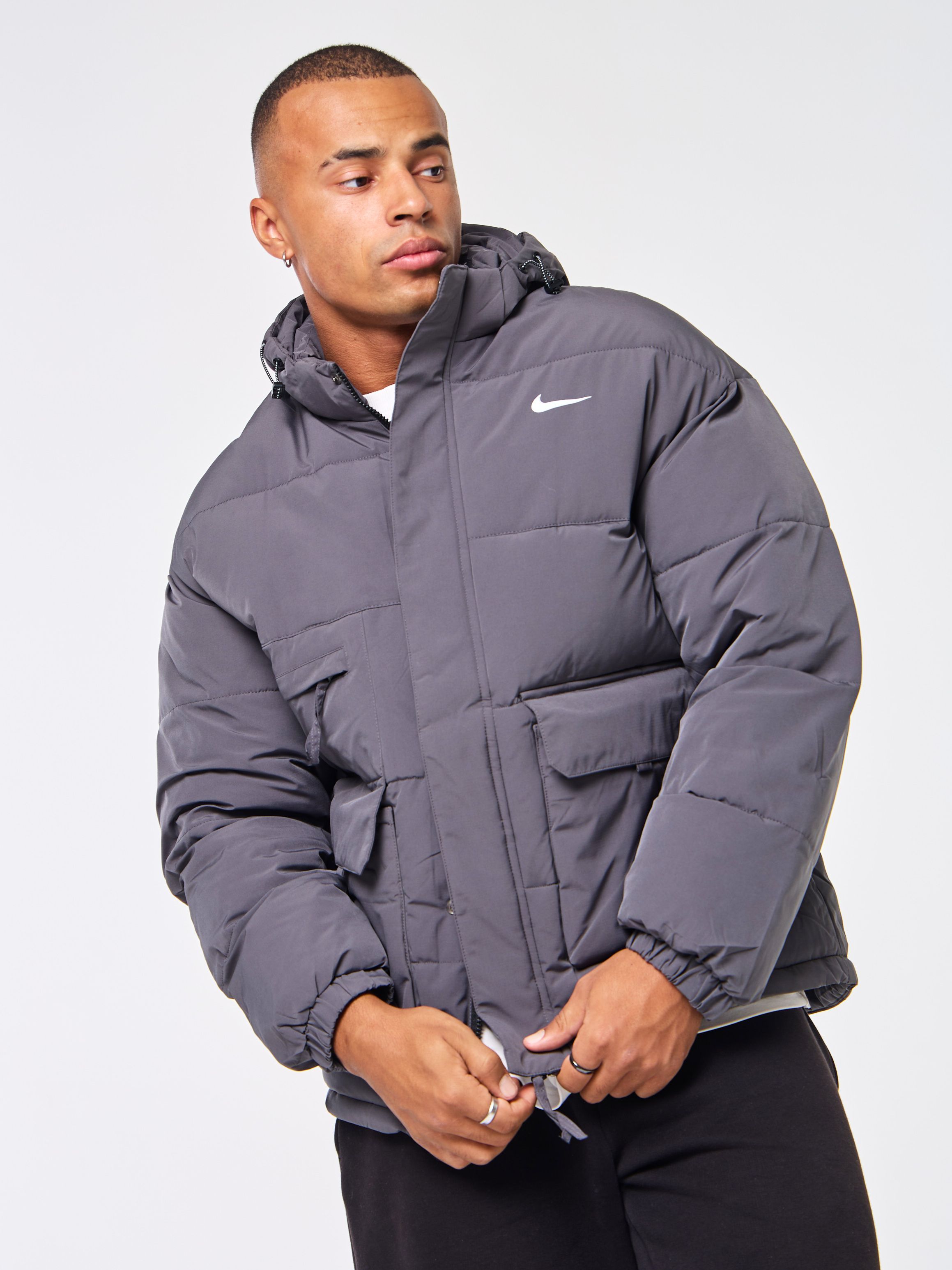 Куртка Nike Windbreaker купить на OZON по низкой цене (1739757465)