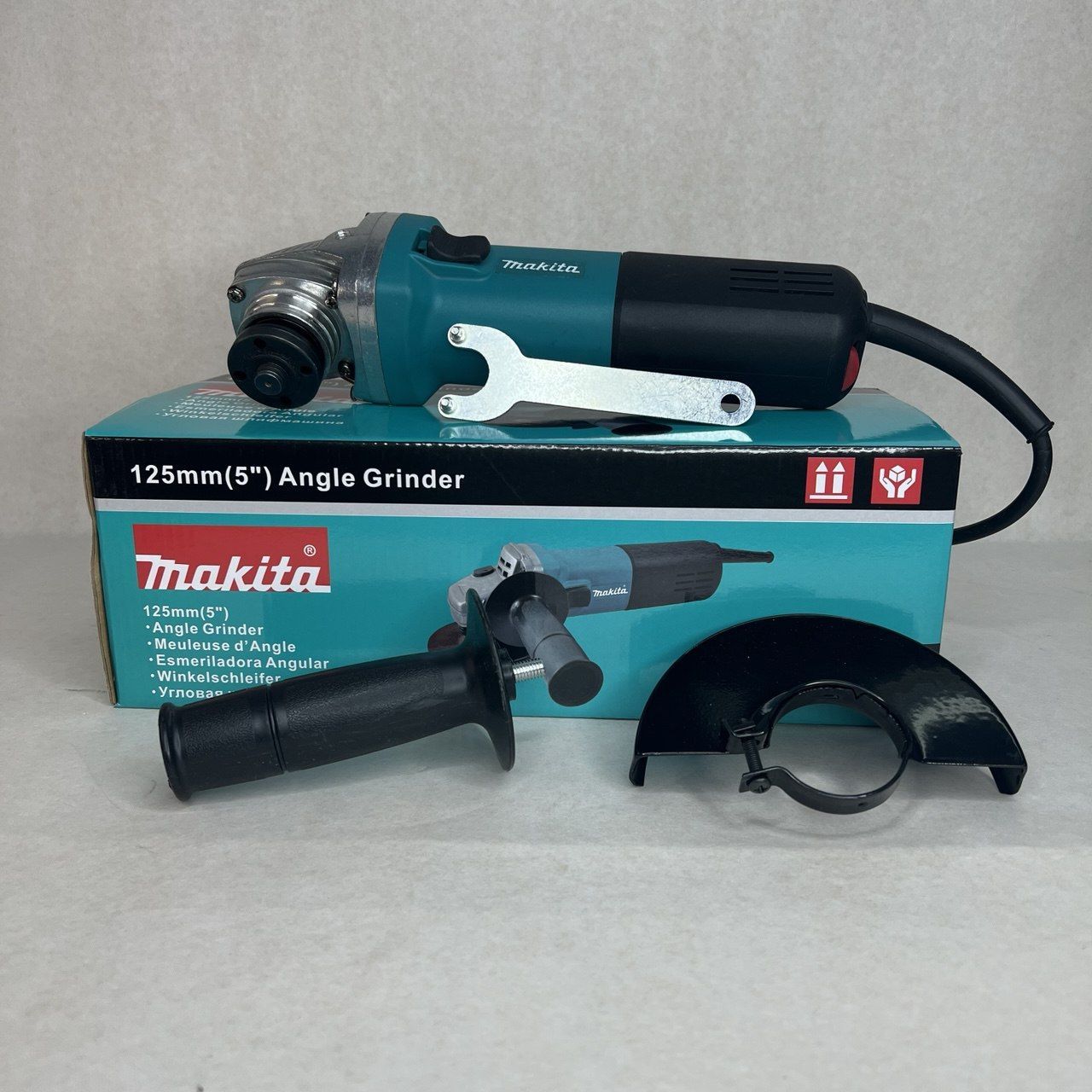 Болгарка 125 с регулировкой оборотов Makita 9558 сетевая 840W