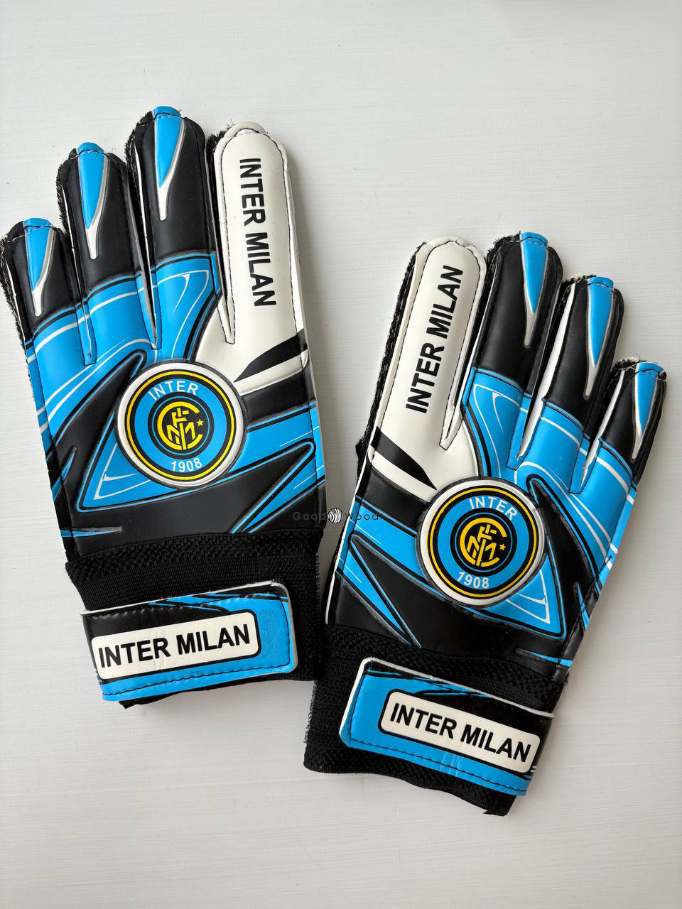 ВратарскиеперчаткиINTERMILAN,6размер