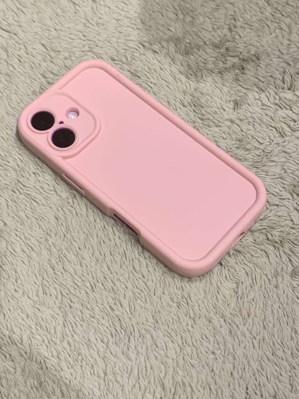 Чехол для Iphone 16 светло-розовый