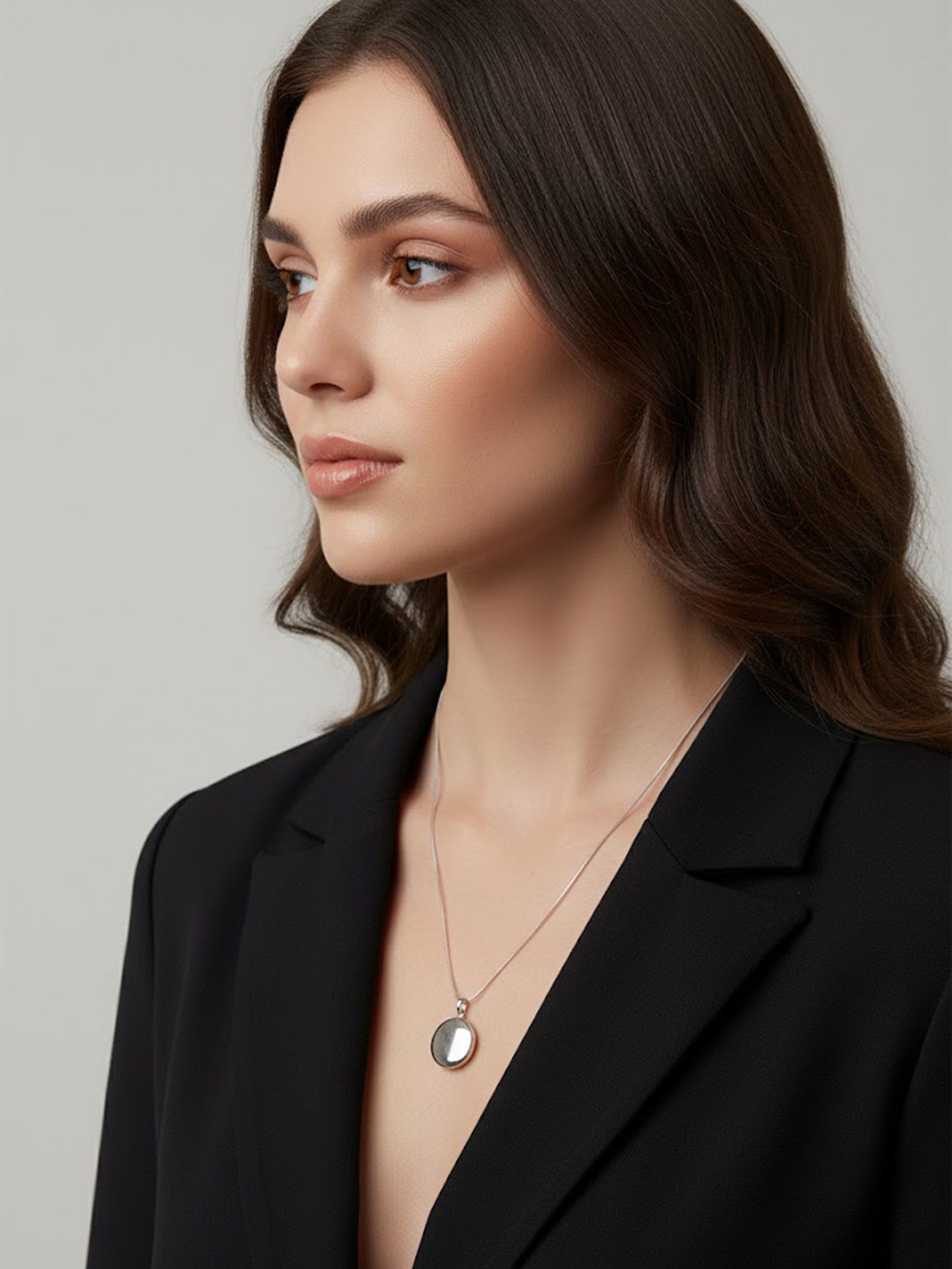 Кулон на шею для фото на цепочке "Эдель" круг, цвет серебро, 45 см, унисекс