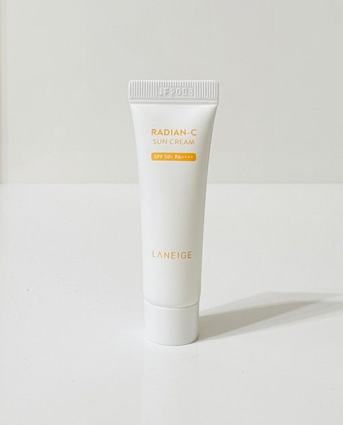 Laneige Солнцезащитный крем для лица с вит С SPF50+/PA (10мл) Radian-C ...