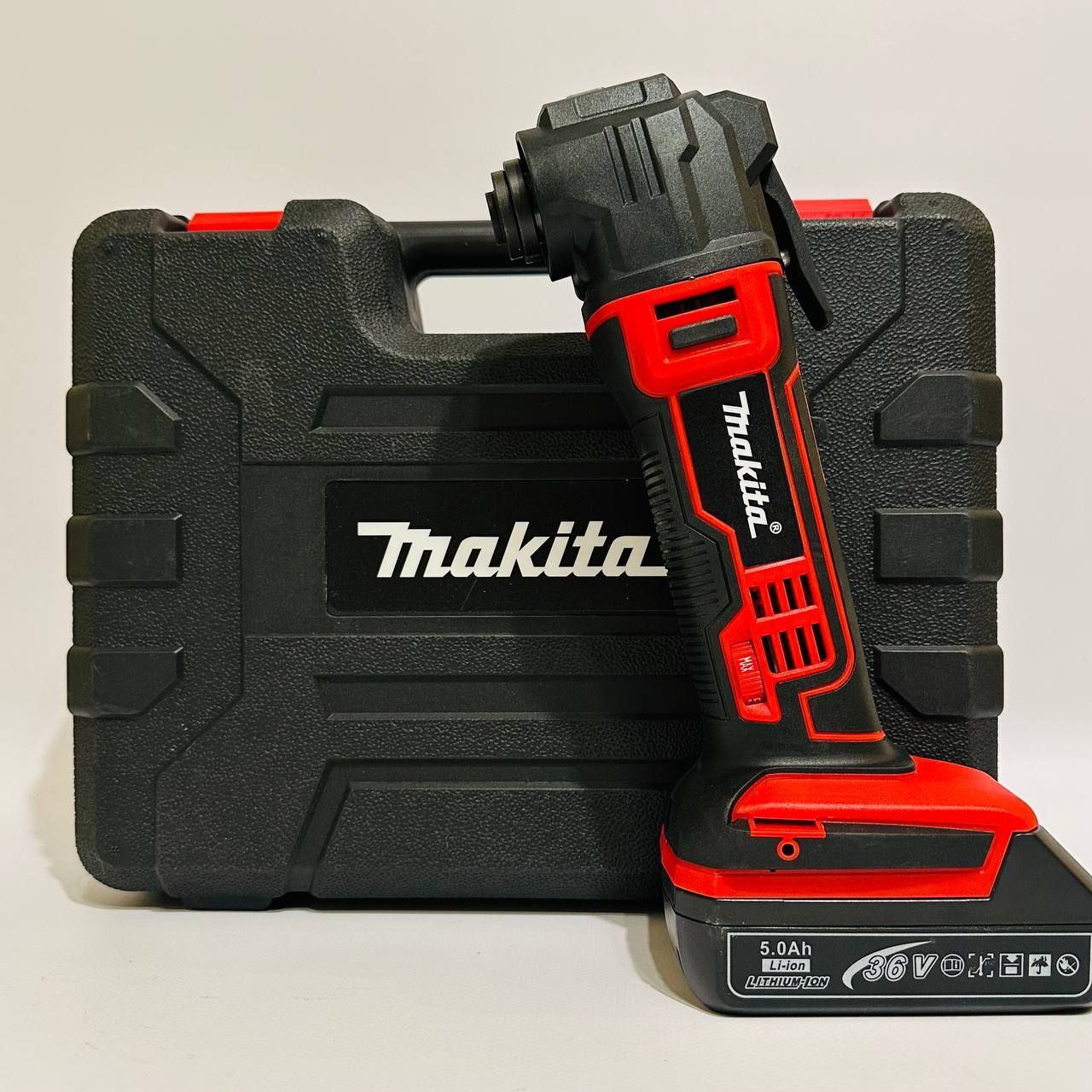 Аккумуляторный реноватор Makita 36V 5Ah в Кейсе BDC-2100