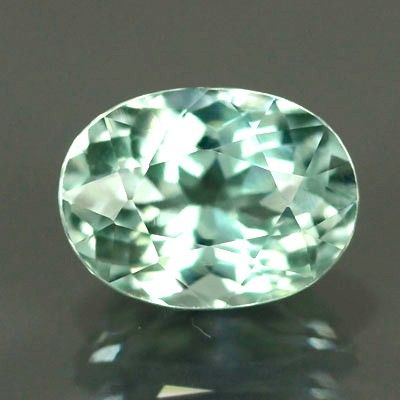 Натуральный Аквамарин, 1.38 ct. Огранка овал.