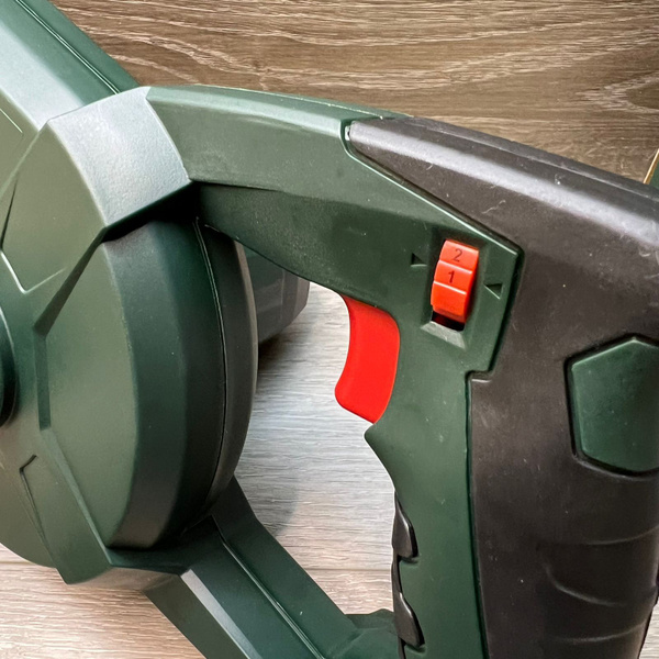Metabo AG 18 (602242850) АККУМУЛЯТОРНАЯ ВОЗДУХОДУВКА для пикника и ...