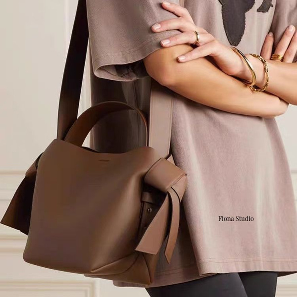 Acne Studios Сумка на плечо ведро купить на OZON по низкой цене ...