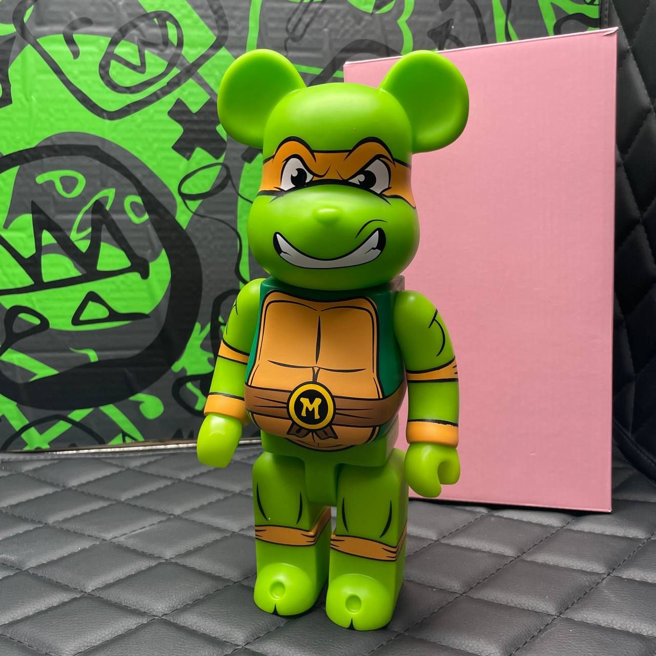 Игрушка Bearbrick Черепашки Ниндзя Микеланджело 28см - купить с доставкой  по выгодным ценам в интернет-магазине OZON (1495532459)