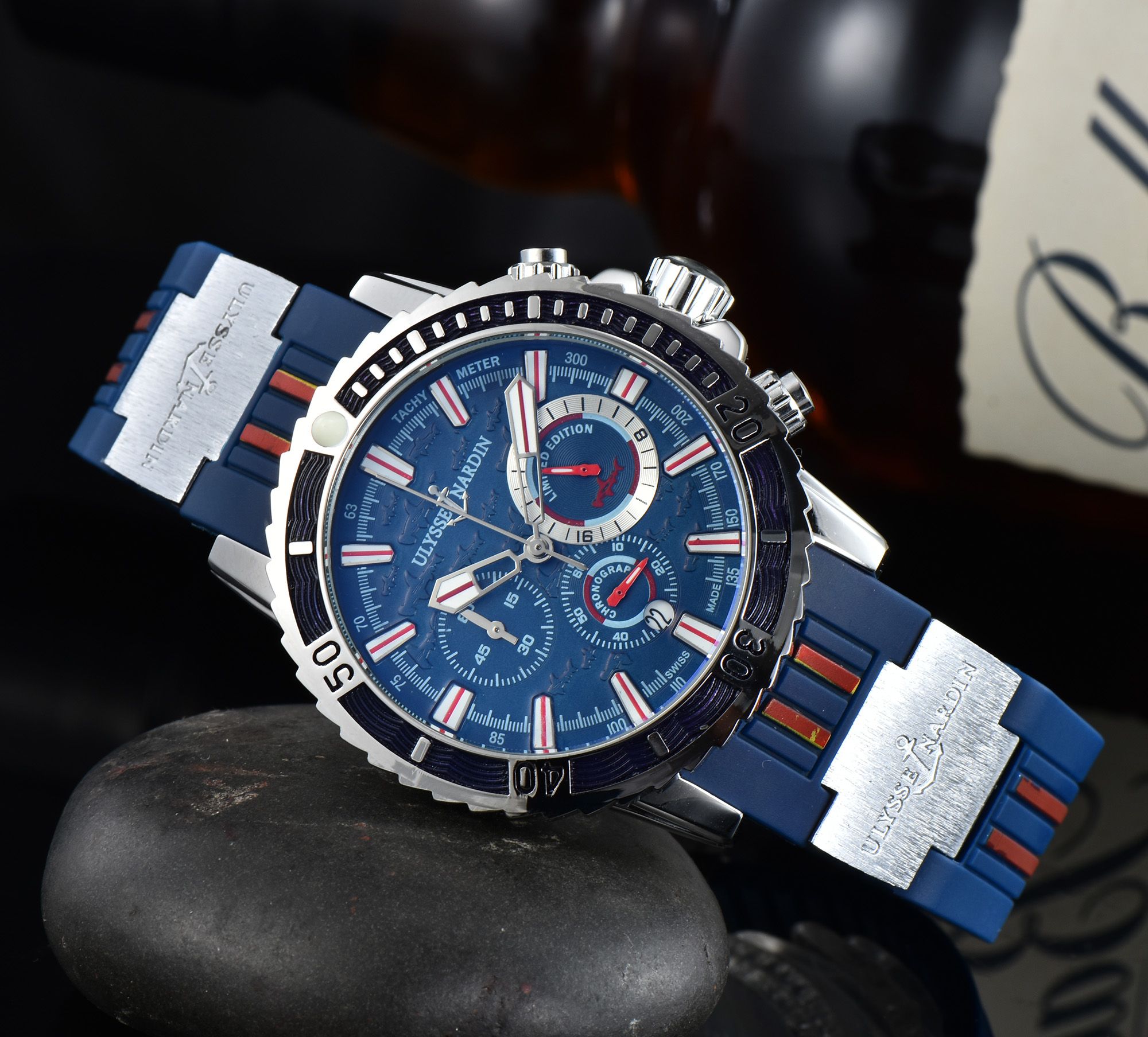 UlysseNardinЧасынаручныеКварцевые