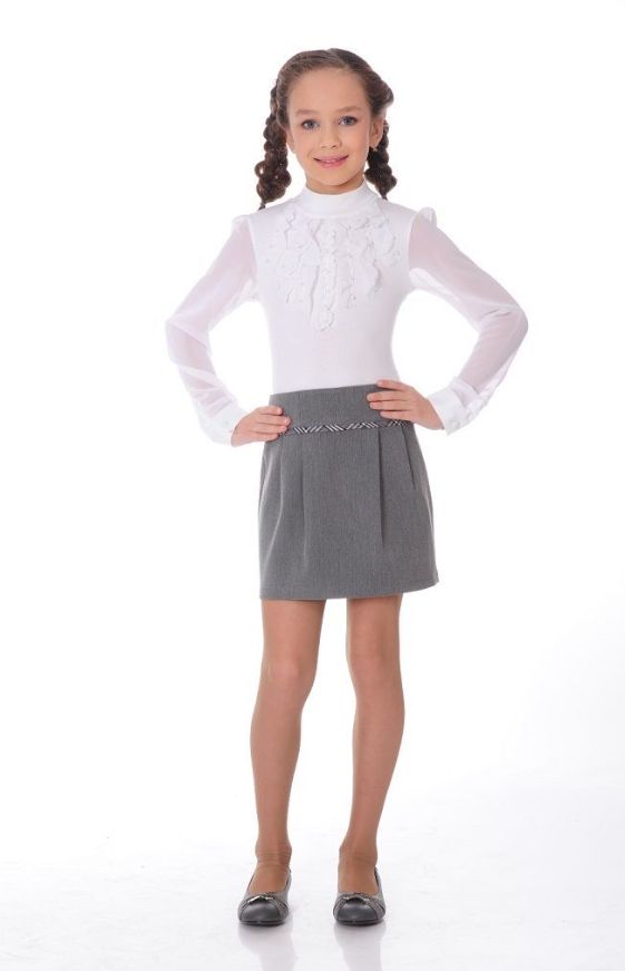 Риви а4 фото в юбке