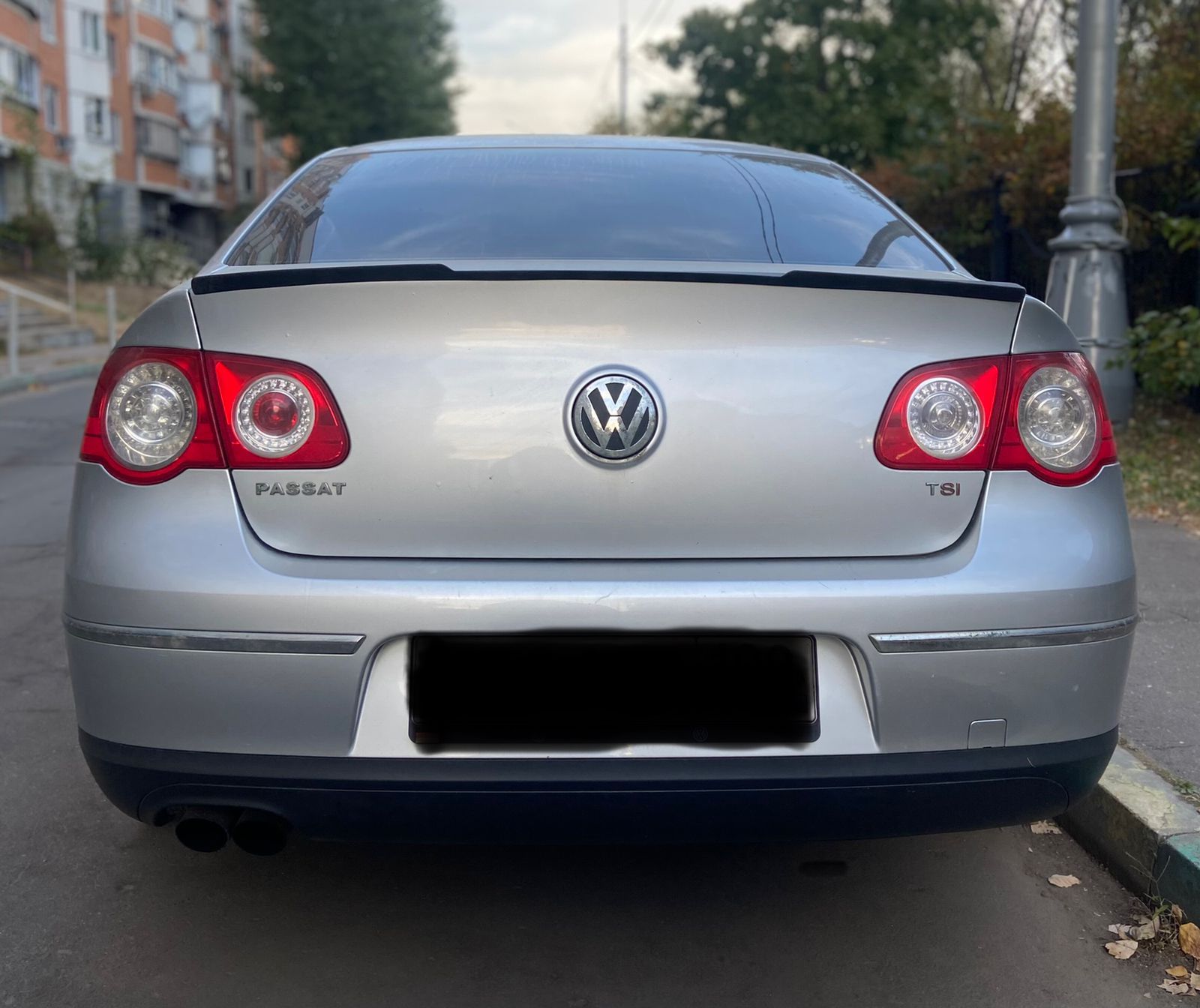 Спойлер на Volkswagen Passat B6 в стиле м4