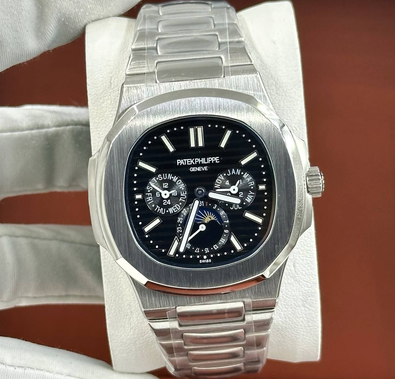 РоскошныеМужскиечасыPatekPhilippeNautiluschronographe