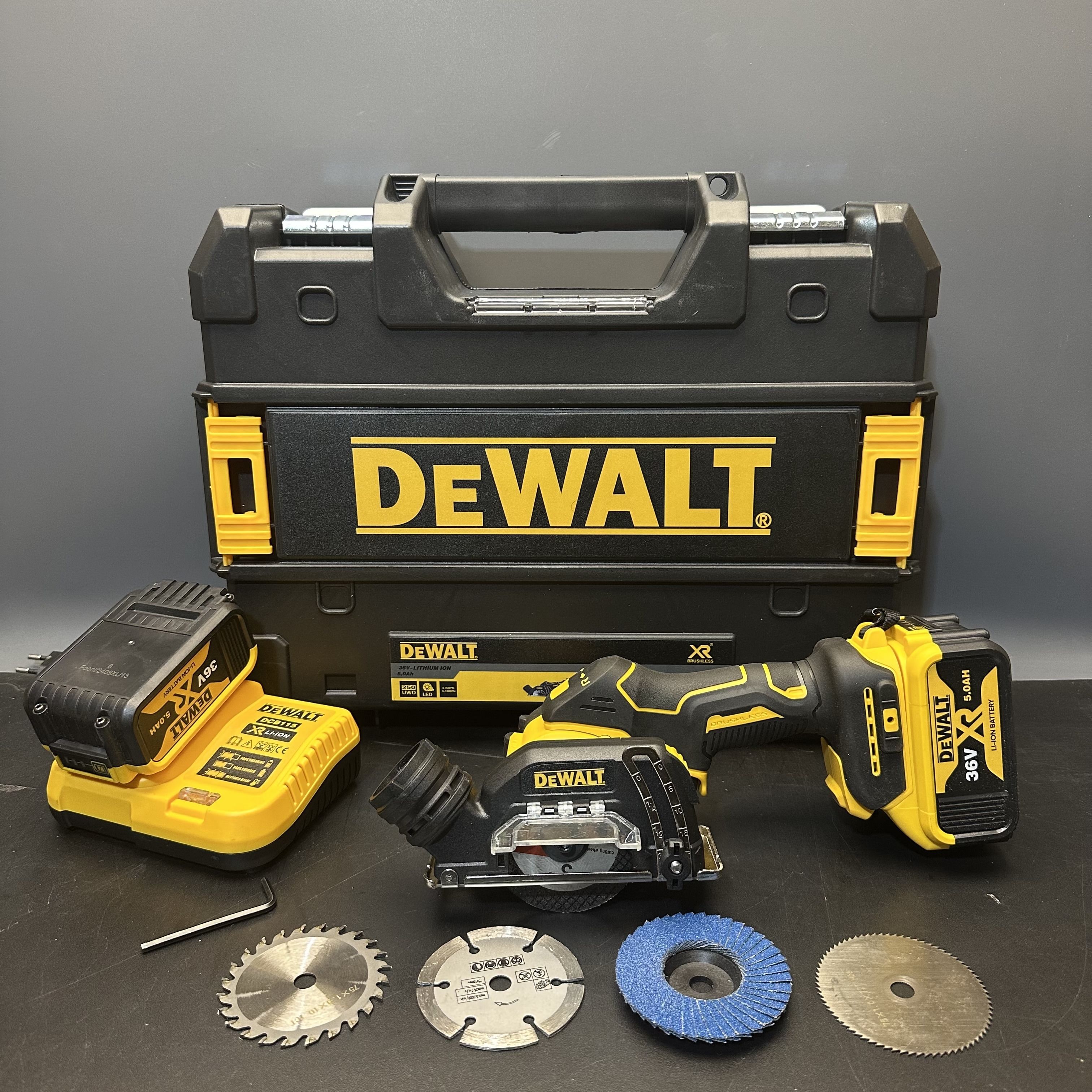 DeWALT Штроборез бороздодел аккумуляторный 36V + 5 дисков в комплекте