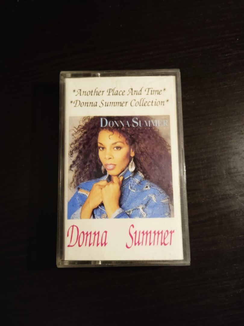 Аудиокассета Donna Summer - Another Place And Time, The Summer Collection