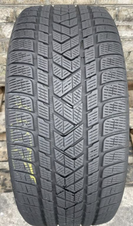 Pirelli Scorpion Winter Шины  с пробегом всесезонные 285/40  R22 110V