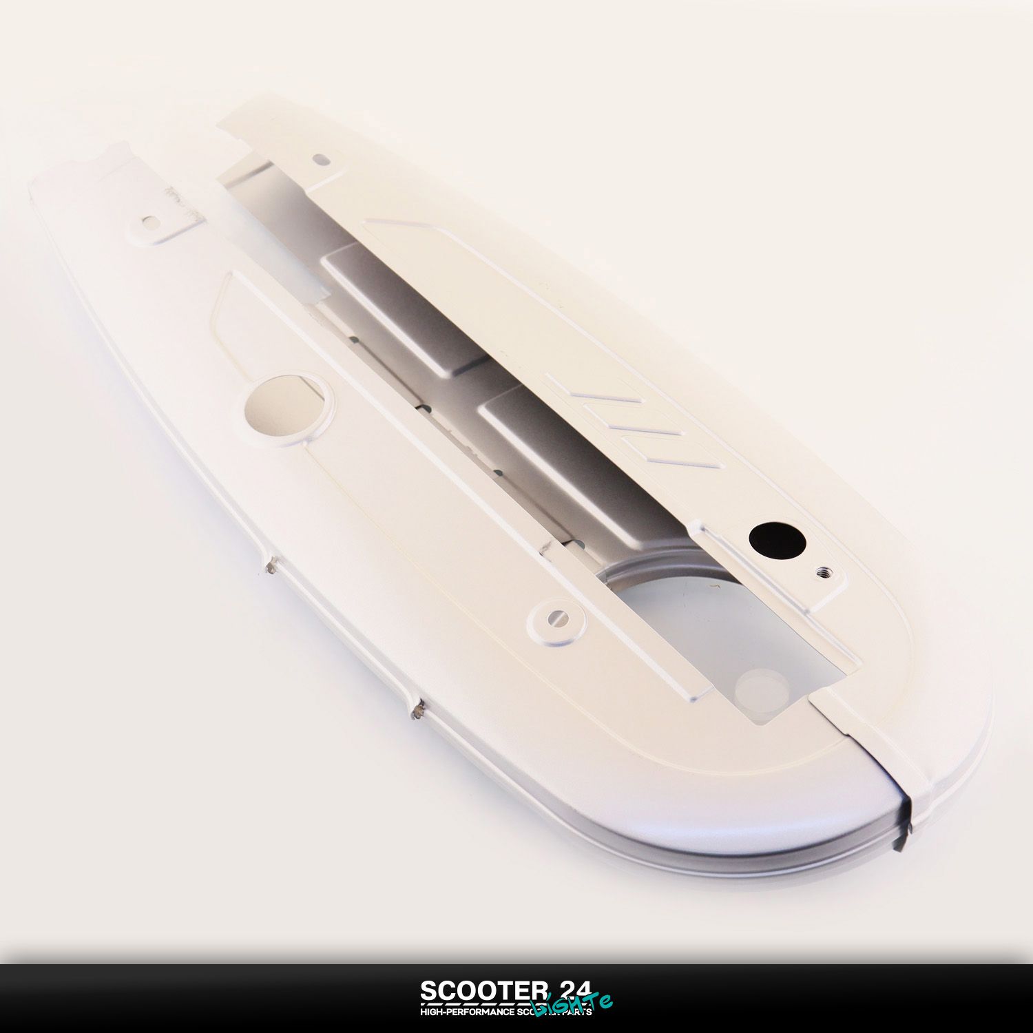 Кожух цепи трансмиссии на мопед Active /Wave (Вейв / Актив) 139FMB (белый) "ZZQ"