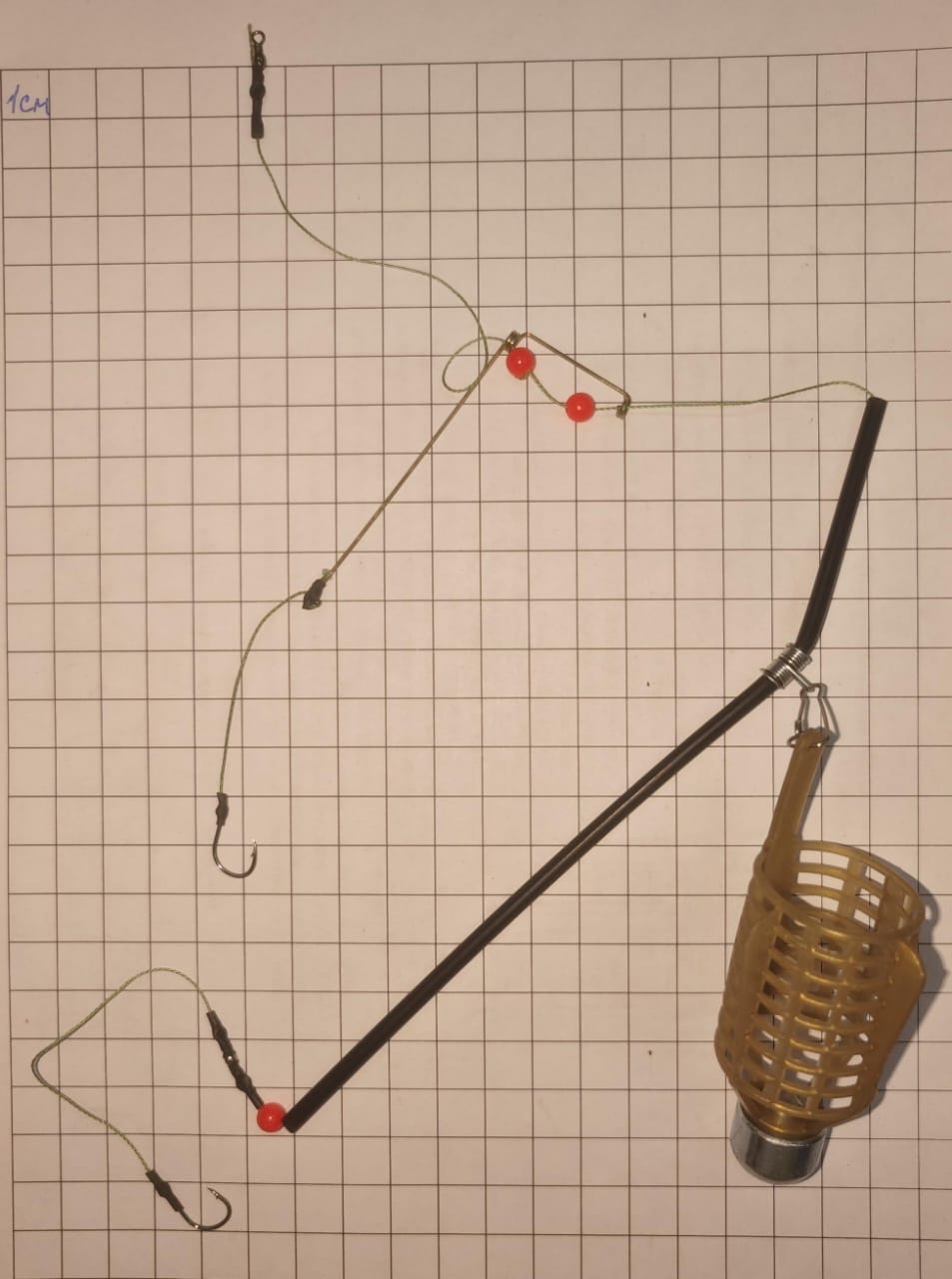 Оснастка фидерная на леща, 2 крючка, кормушка Пуля 90 гр