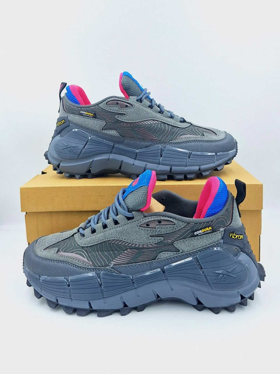 Кроссовки Reebok...