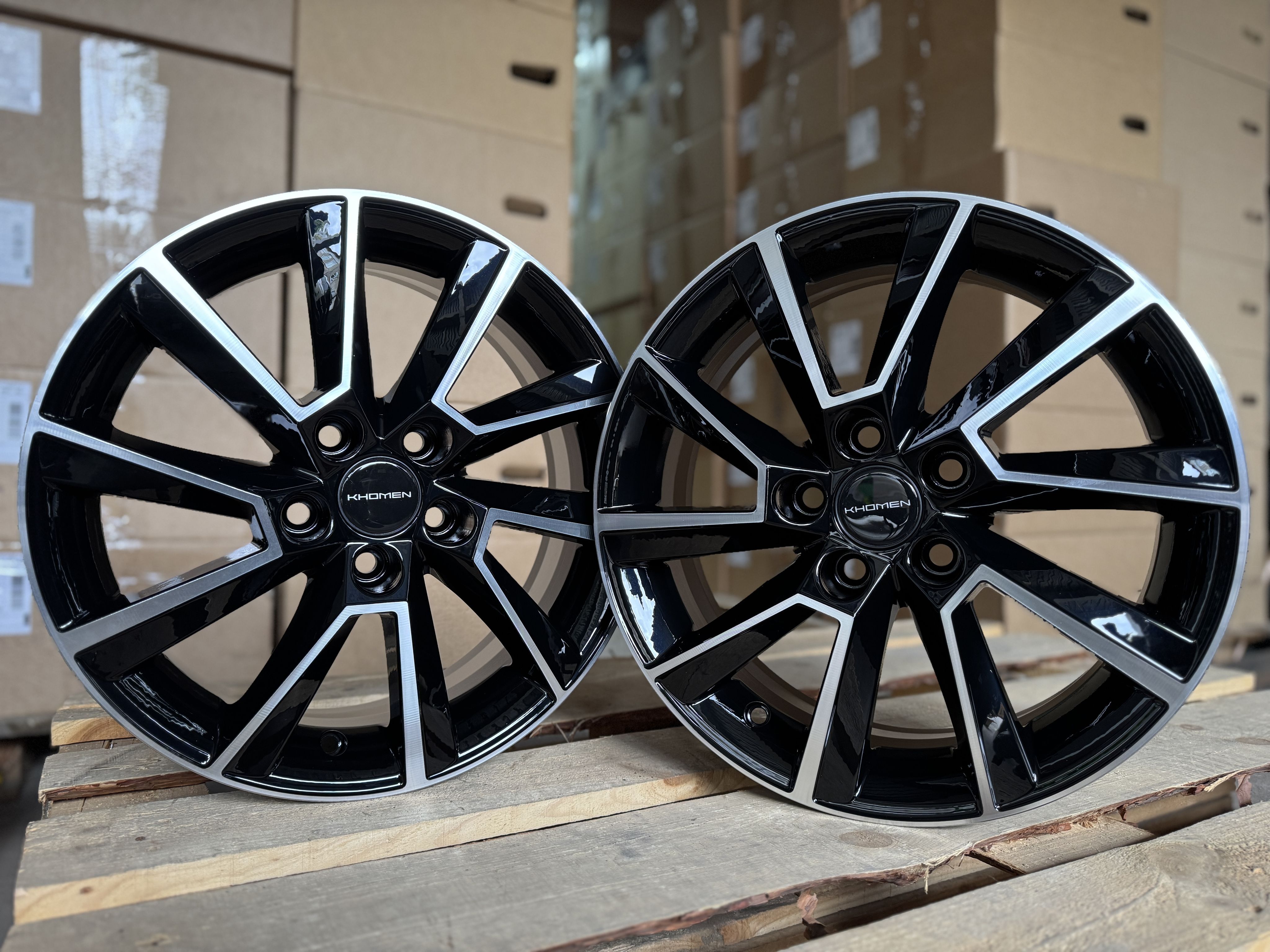 KhomenWheelsКолесныйдискЛитой15x6"PCD5х100ET40D57.1