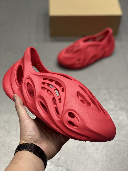 Тапочки adidas Originals - купить с доставкой по выгодным ценам в ...