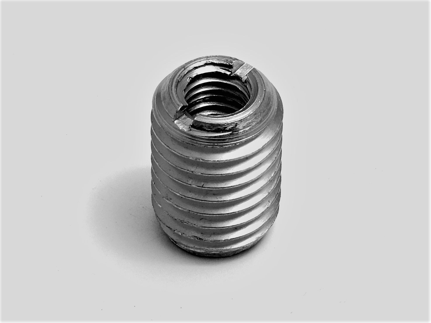 Заклепка резьбовая м10. 25. Гайка соединительная резьбовая м4. Муфта соединительная м10х100. Втулка м8 м10.