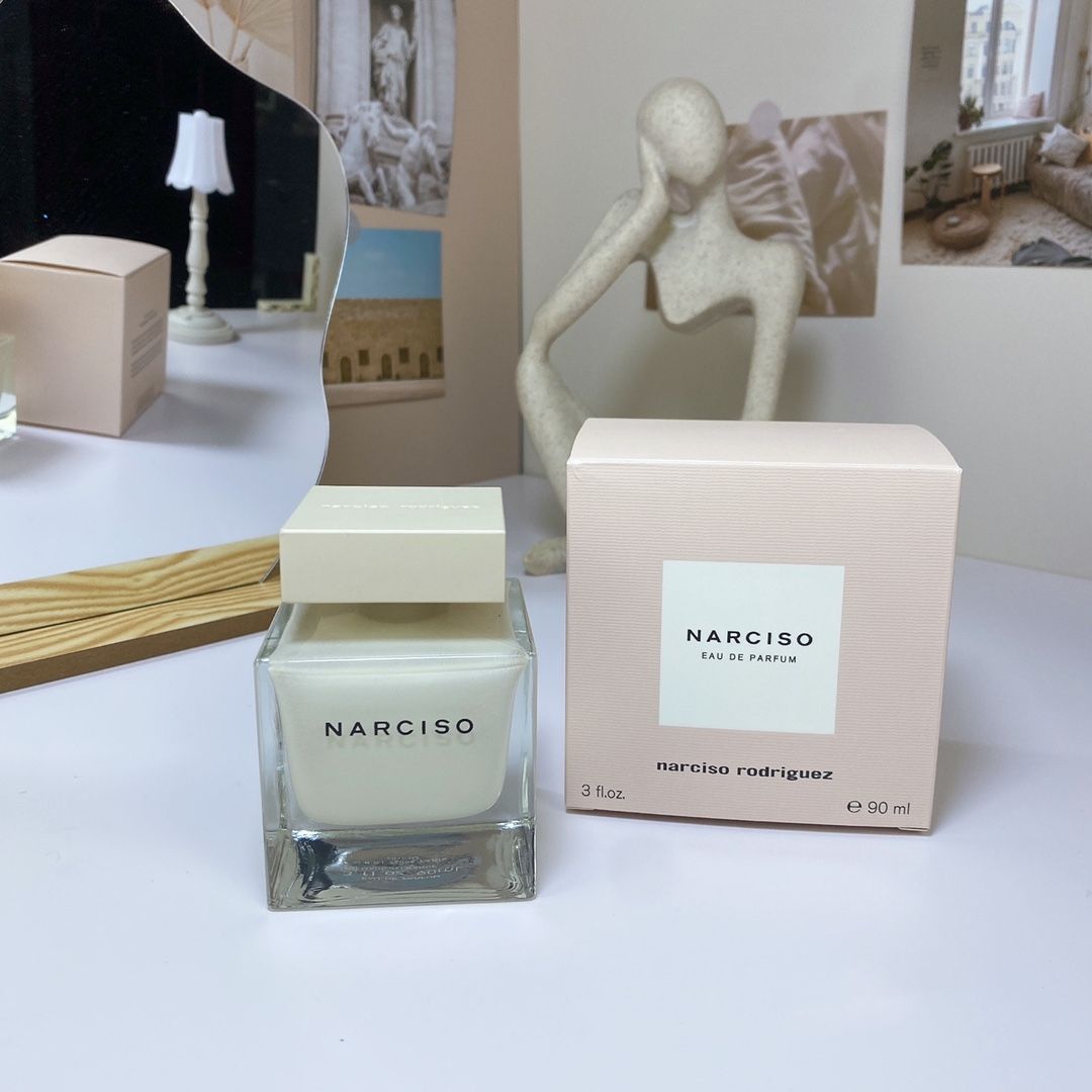 Narciso Rodriguez — купить товары Narciso Rodriguez в интернет-магазине ...