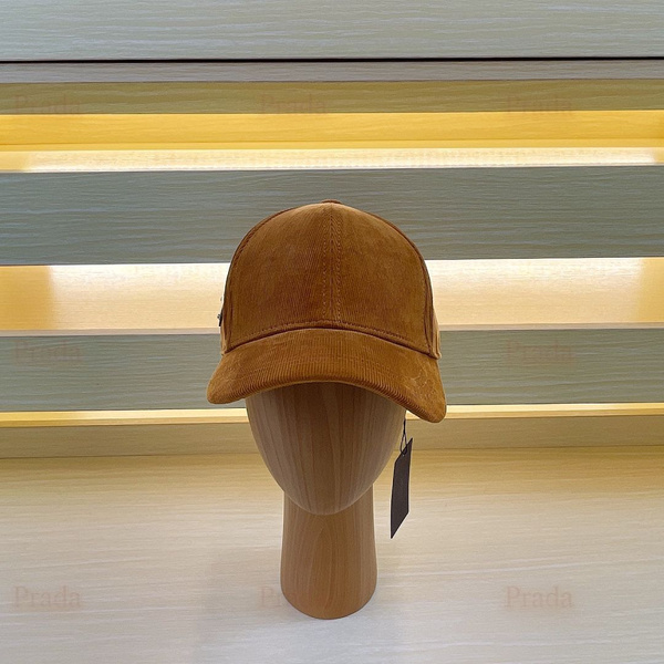 Бейсболка Prada - купить с доставкой по выгодным ценам в интернет ...