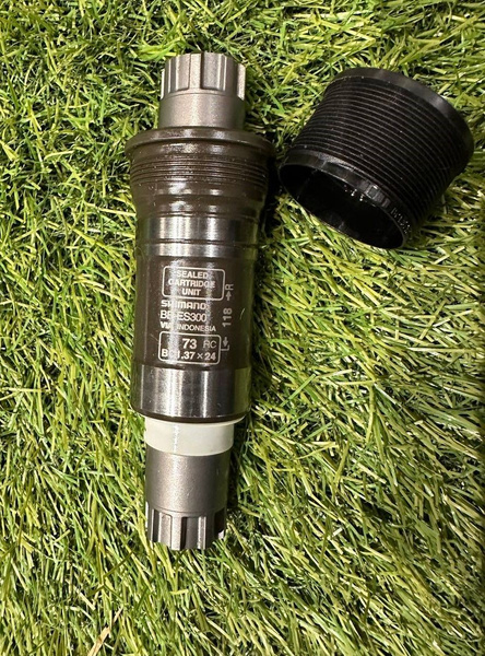 Каретка Shimano ES300 73/118, без болтов - купить с доставкой по ...