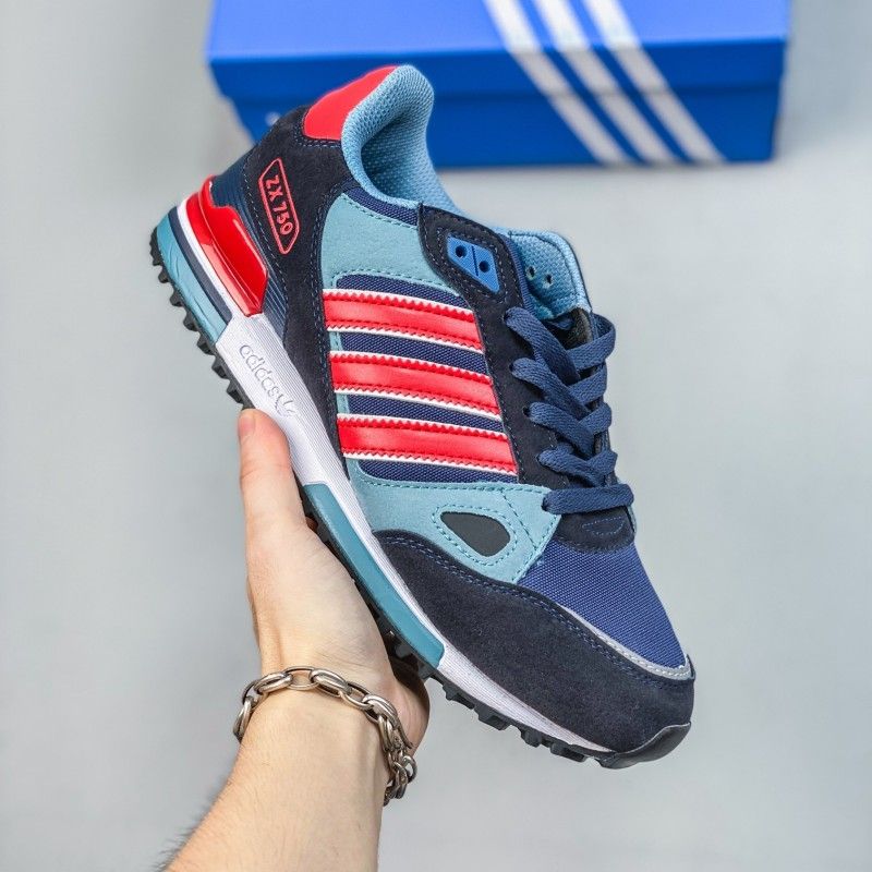 Кроссовкиadidas