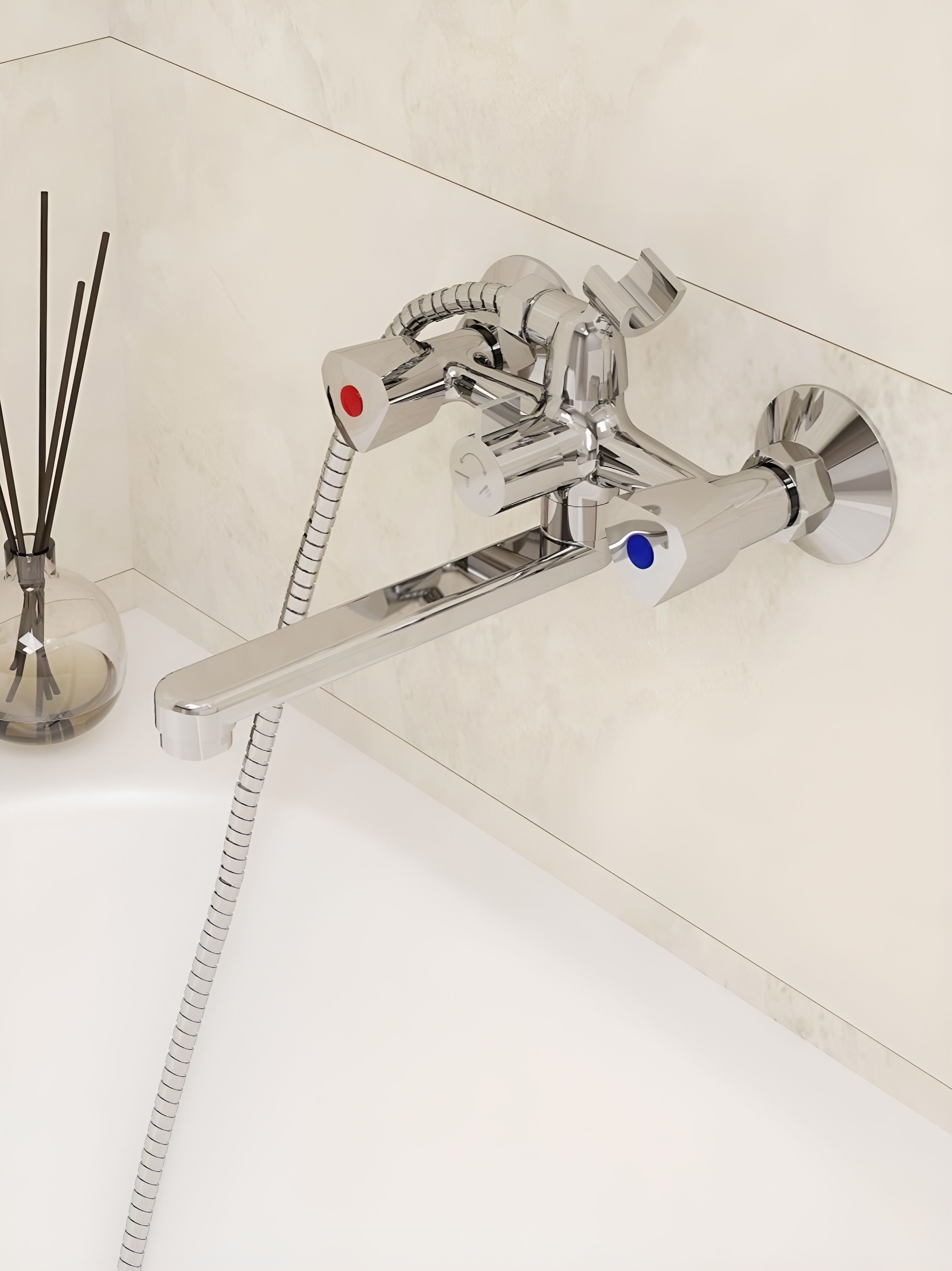 Фото товара на маркетплейсе ozon Смеситель для ванны с душем, латунь, хром, Milardo, Tring, TRISB02M02