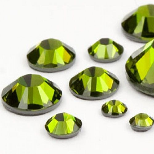 2028 HF SS 30 Swarovski Стразы плоские с клеем Olivine M -20шт - купить ...
