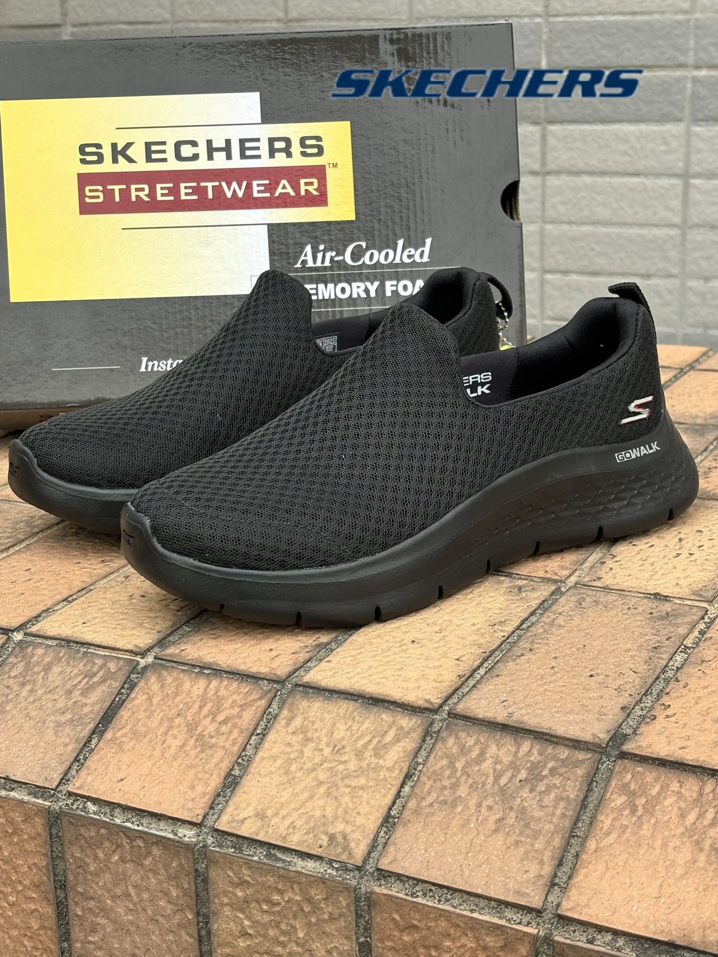 СлипоныSkechersФеникс