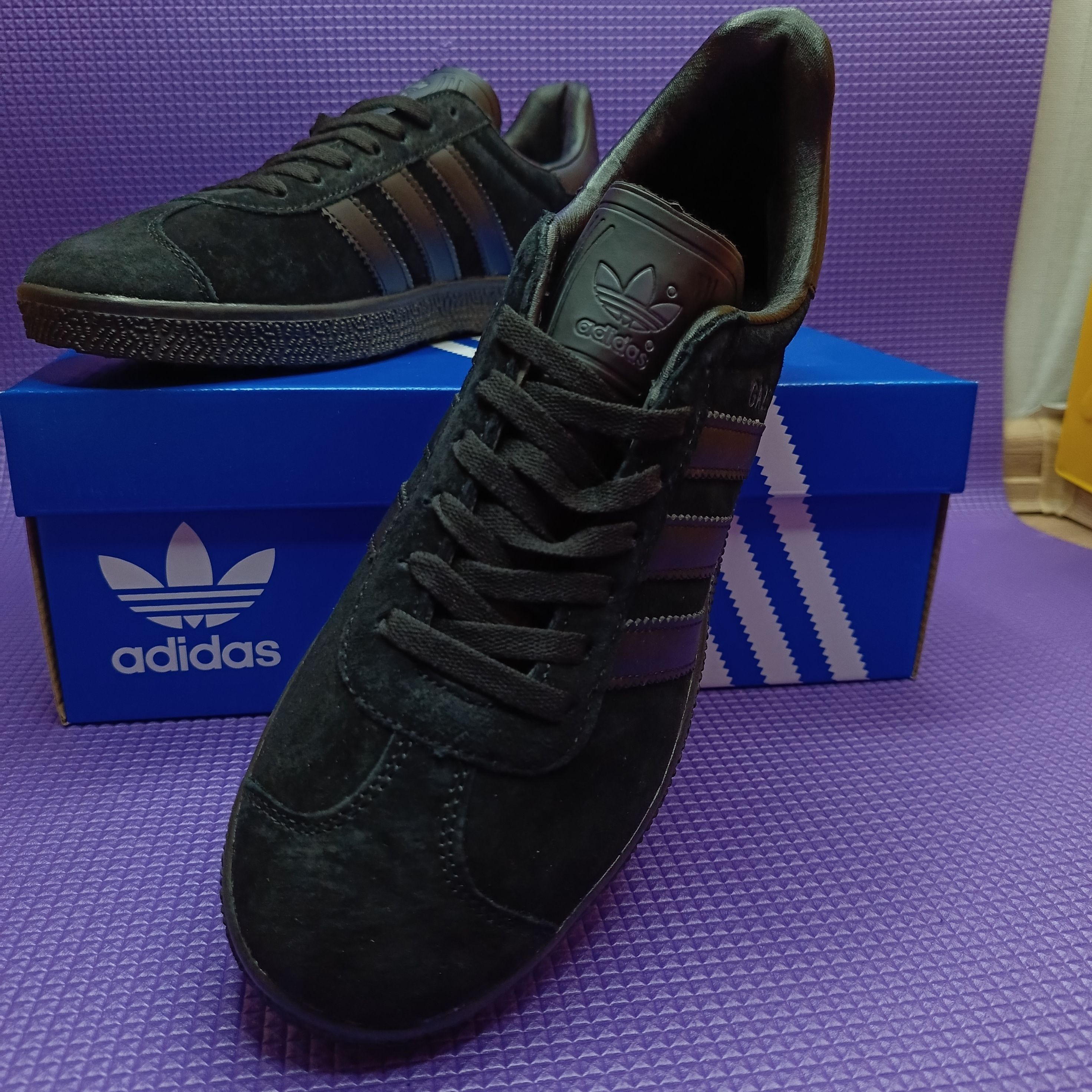 Кроссовкиadidas