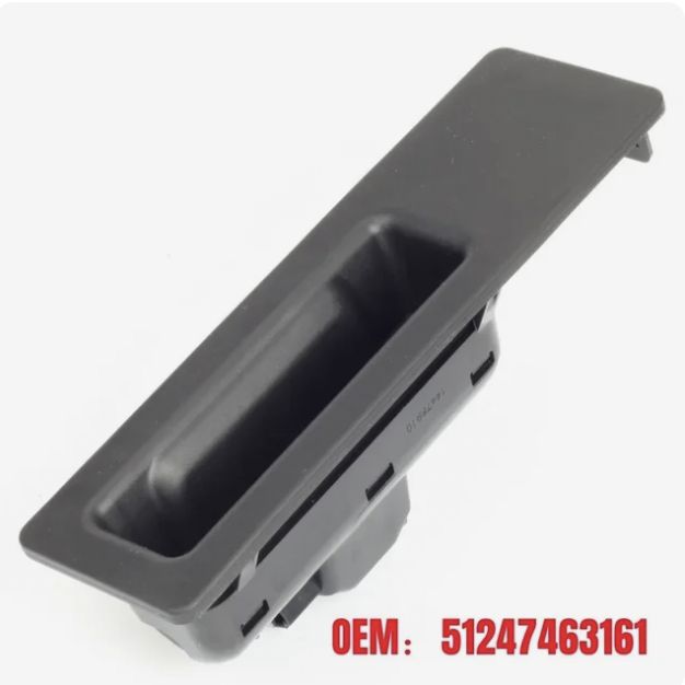 Кнопка открывания багажника BMW (51247463161)
