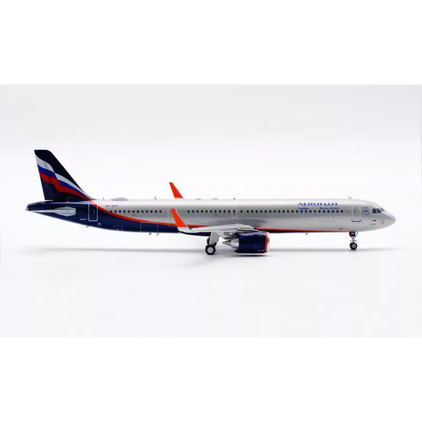 Самолет Аэрофлота Airbus A321 модели 1/200 - купить в интернет-магазине ...