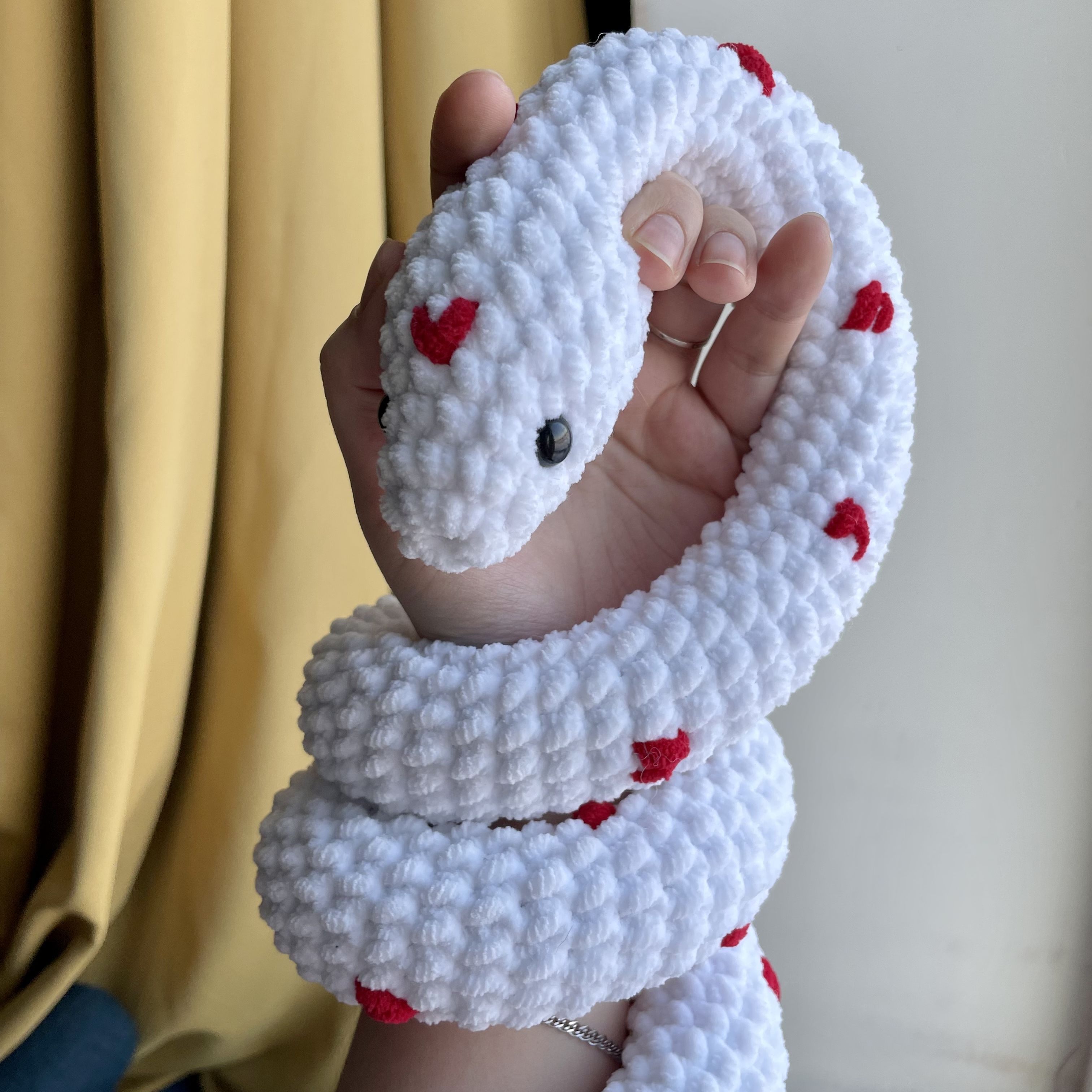 Вязаные игрушки змеи