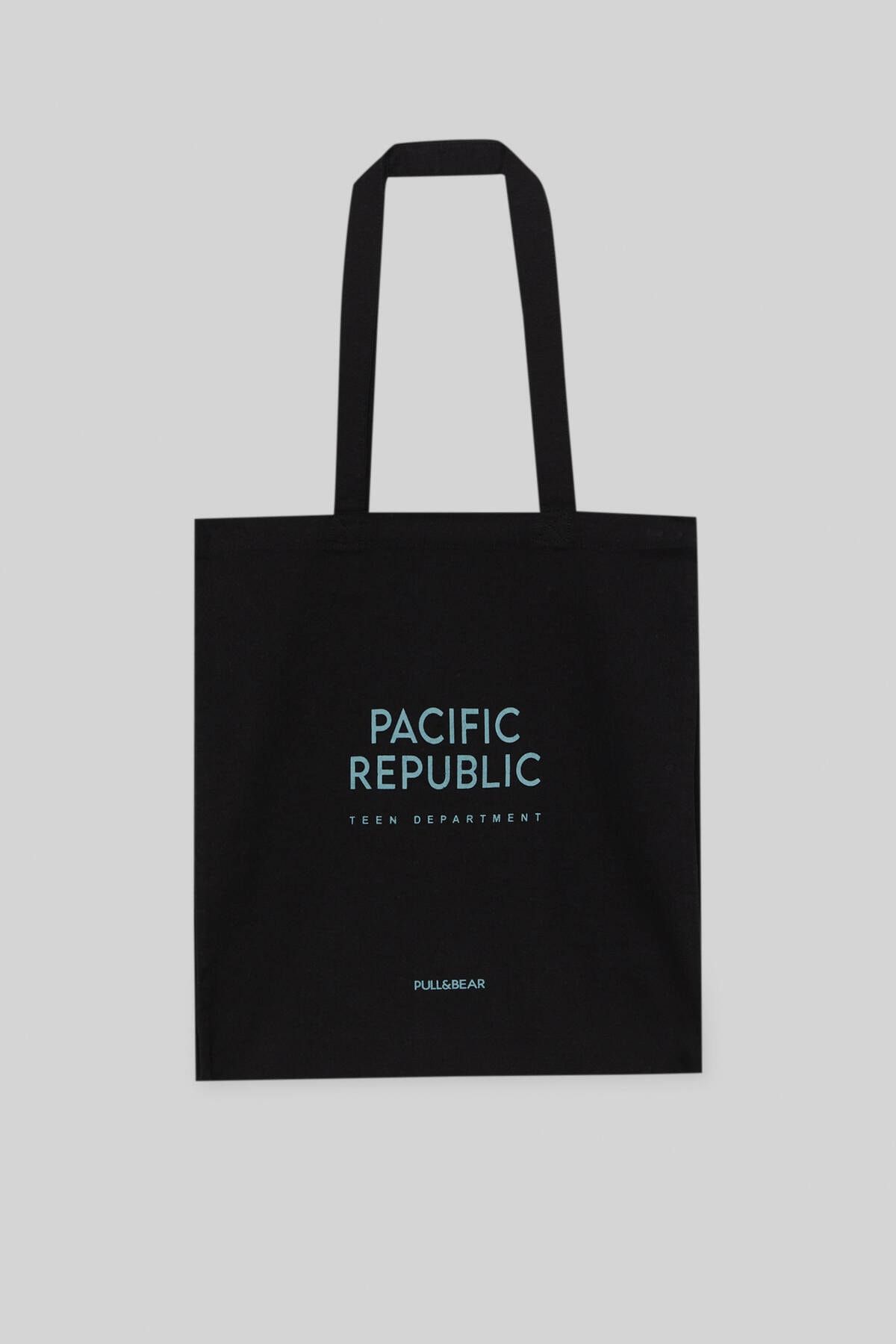 Шоппер Pacific Republic. Pacific Republic Pull and Bear кофта. Сумка через плечо Pacific Republic.