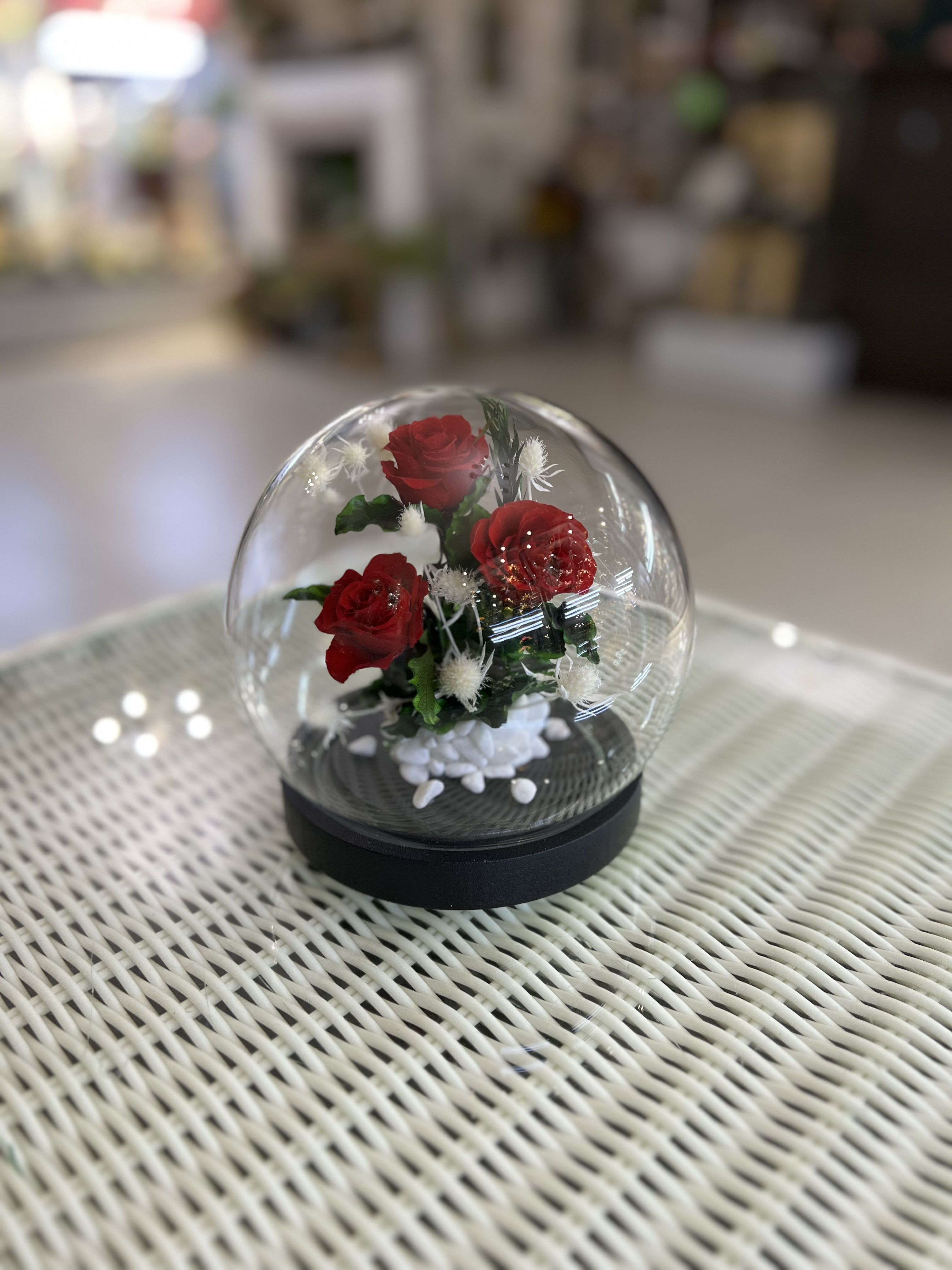 Купить Розу В Колбе В Великом Новгороде