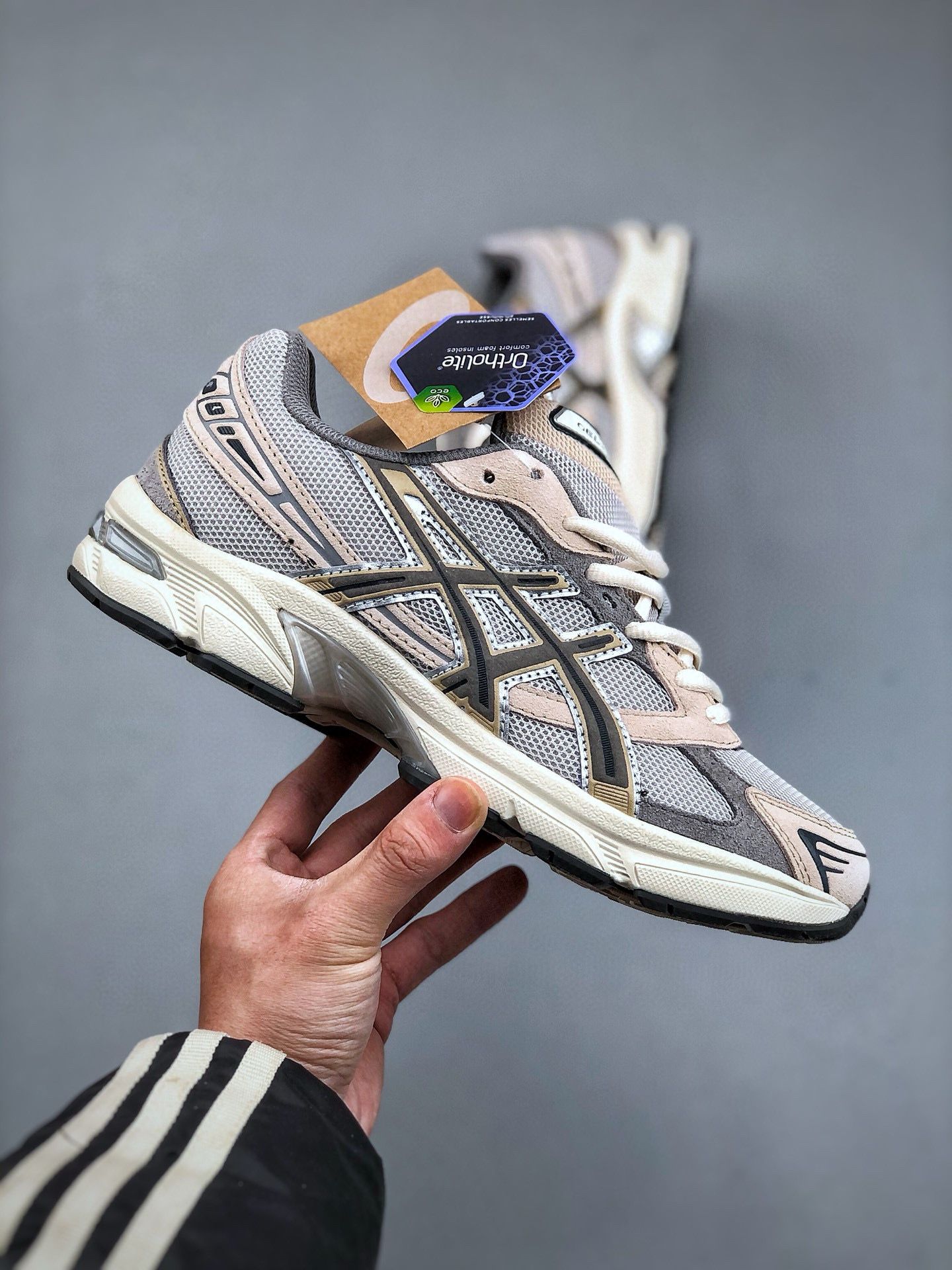 Кроссовки и кеды женские ASICS (Асикс) – купить на OZON по низкой цене